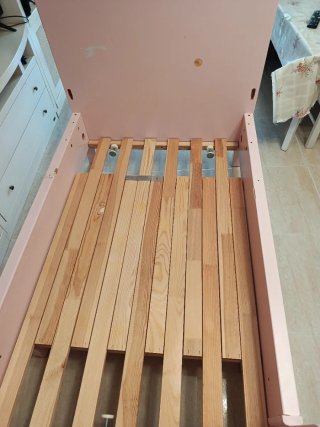 Cama infantil rosa Ikea