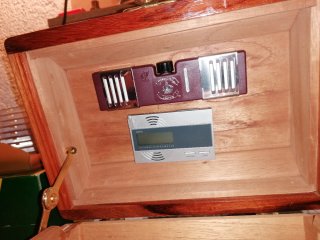 Caja de puros de madera