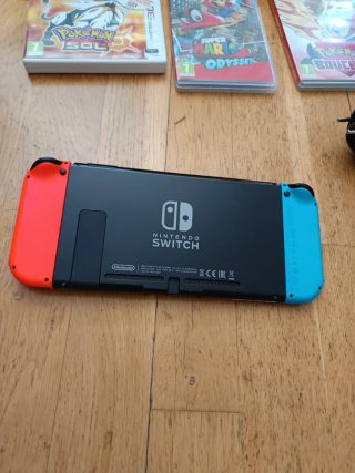 Nintendo Switch Azul/Rojo + Juegos