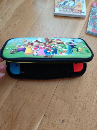 Nintendo Switch Azul/Rojo + Juegos