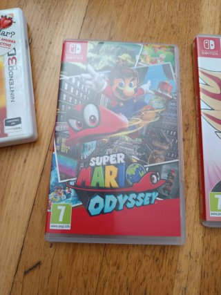 Nintendo Switch Azul/Rojo + Juegos