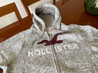 Chaqueta Hollister con capucha gris