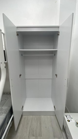 Armario básico de 2 puertas - 80 cm de ancho - Disponible en blanco o madera
