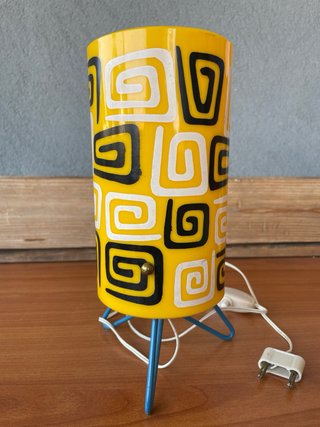 Lampada da tavolo vintage atomic space age gialla