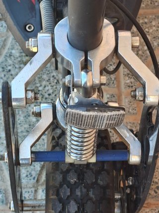 Patinete Eléctrico Robusto con Asiento