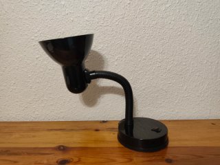 Lámpara de escritorio flexible negra
