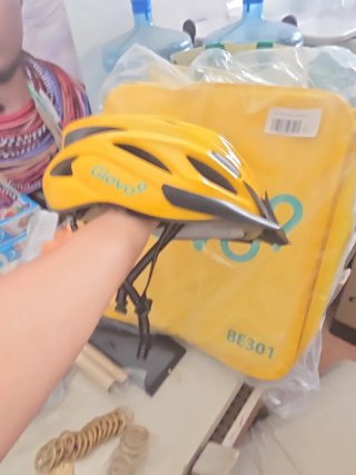 Casco Glovo Amarillo