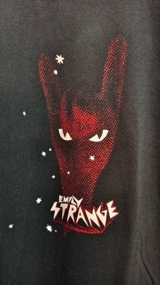 Camiseta Emily the Strange Gato Brilli Rojo T-M
