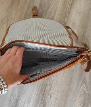 Bolso de piel marrón