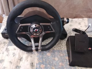 Volante Thrustmaster PS4 con Pedales