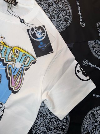 Camiseta HELLSTAR Blanca Estampada