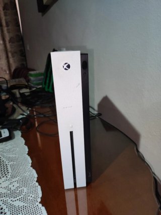 Xbox One S Blanca
