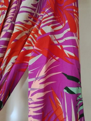 Vestido largo estampado tropical