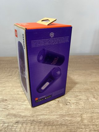 Altavoz JBL Grip Morado Nuevo