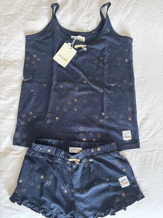 Pijama corto estrellas talla 7-8 años