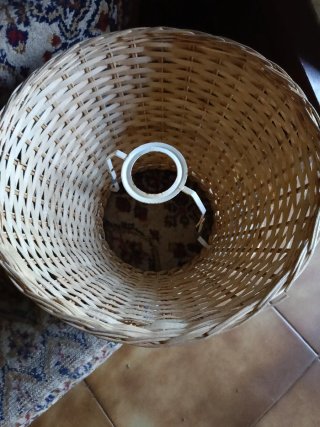 Pantalla de bambú tejida