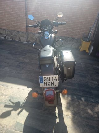 Keeway Cruiser Marrón y Negra
