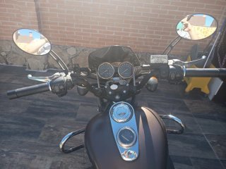 Keeway Cruiser Marrón y Negra