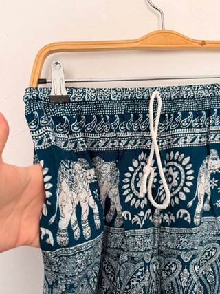 Pantalón tela ligera estampado elefantes