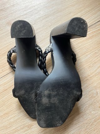 Sandalias negras tiras trenzadas