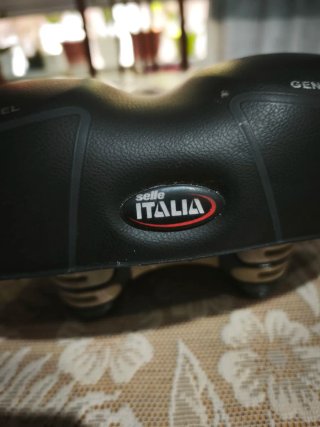 Sillín Selle Italia Confort Gel Negro
