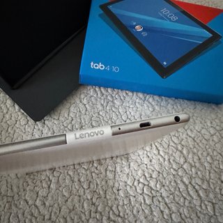Lenovo Tab 4 10 (2GB/16GB) + Caja