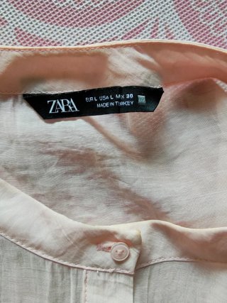 Camisa Zara rosa volantes