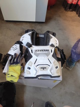Casco Motocross Husqvarna con Gafas