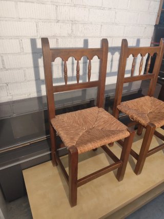 2 Sillas Madera Nogal y Miel