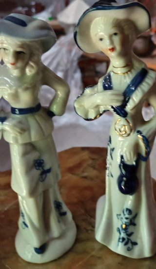 3 figure femminili porcellana Art Deco'