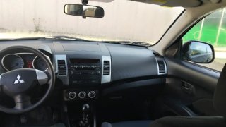 Mitsubishi Outlander 2010