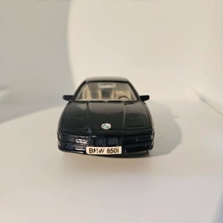 Maisto BMW 850i 1/40 Coleccionista