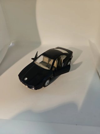 Maisto BMW 850i 1/40 Coleccionista