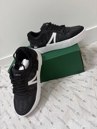 Zapatillas Lacoste Negras y Blancas