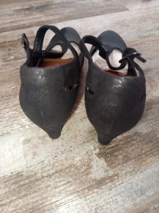 Zapatos Clarks Mujer Negros T-Strap Hebilla