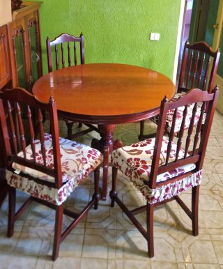 Mesa comedor extensible + 6 sillas madera