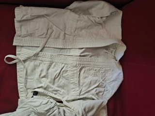 Kimono Judo UKSUMI Blanco Talla 110
