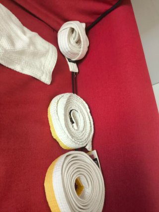 Kimono Judo UKSUMI Blanco Talla 110