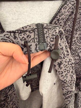 Sudadera ligera con estampado