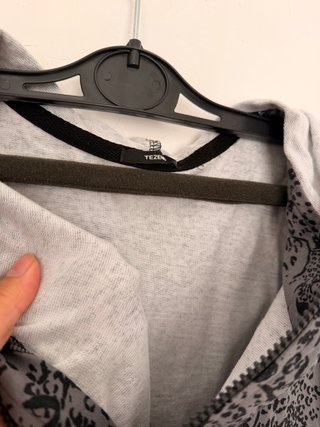 Sudadera ligera con estampado
