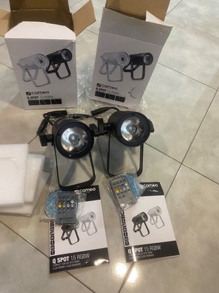 2 Focos LED Cameo Q Spot 15 RGBW