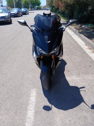 Yamaha T Max 530 Negra