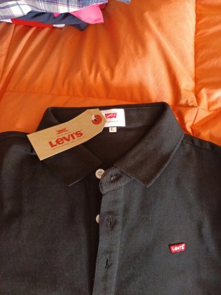 Camiseta  Levi's Hombre tallas XL y M