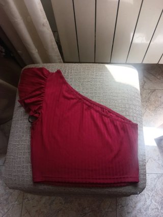 Top Verano Rojo Hombro Descubierto