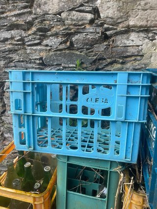 Canastas cajas ceetas botellas vintaje