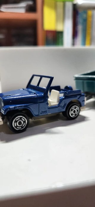 Jeep Vintage Majorette con Remolque