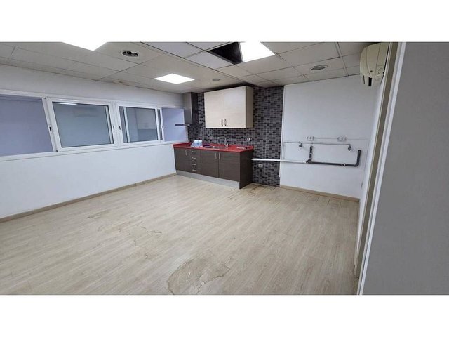 Local comercial en alquiler en Fort Pienc en Barcelona - Imagen 2
