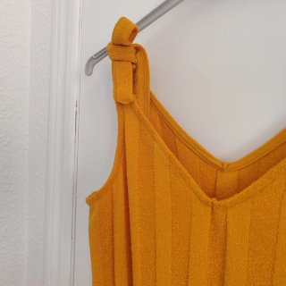 Vestido mostaza Lefties talla S con botones