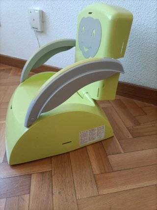 Sillita/Trona portátil infantil verde