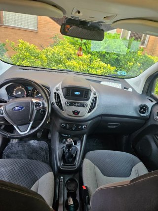 Ford E-Tourneo Courier 2018